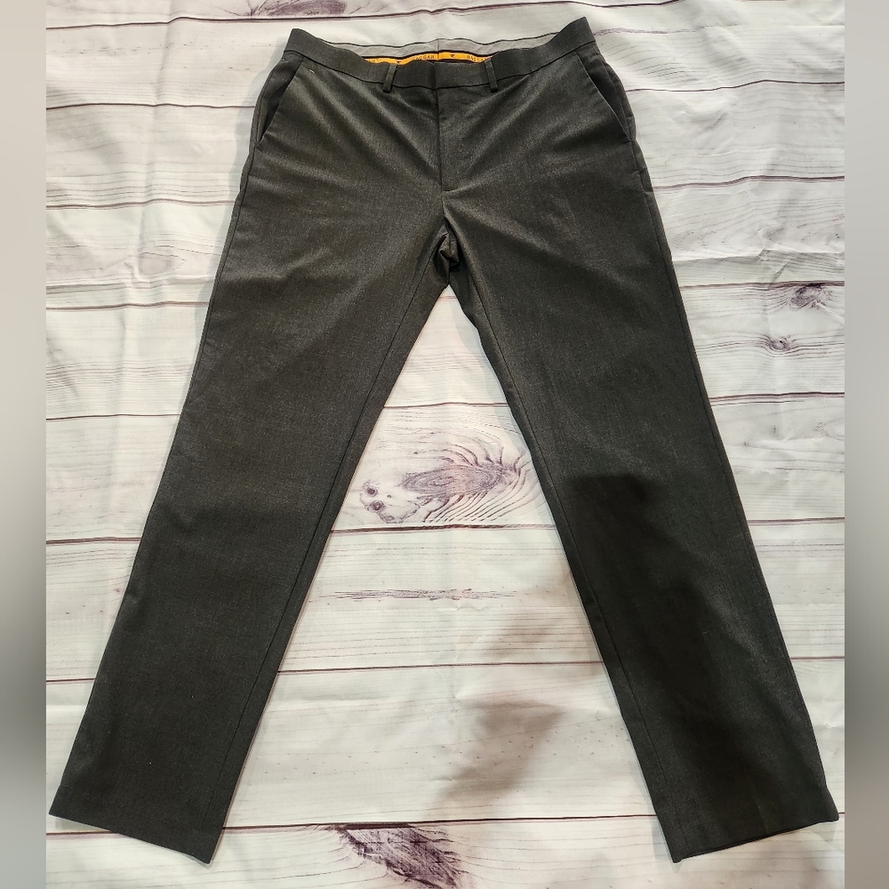 Haggar Classic Gray Trousers 36 X 32